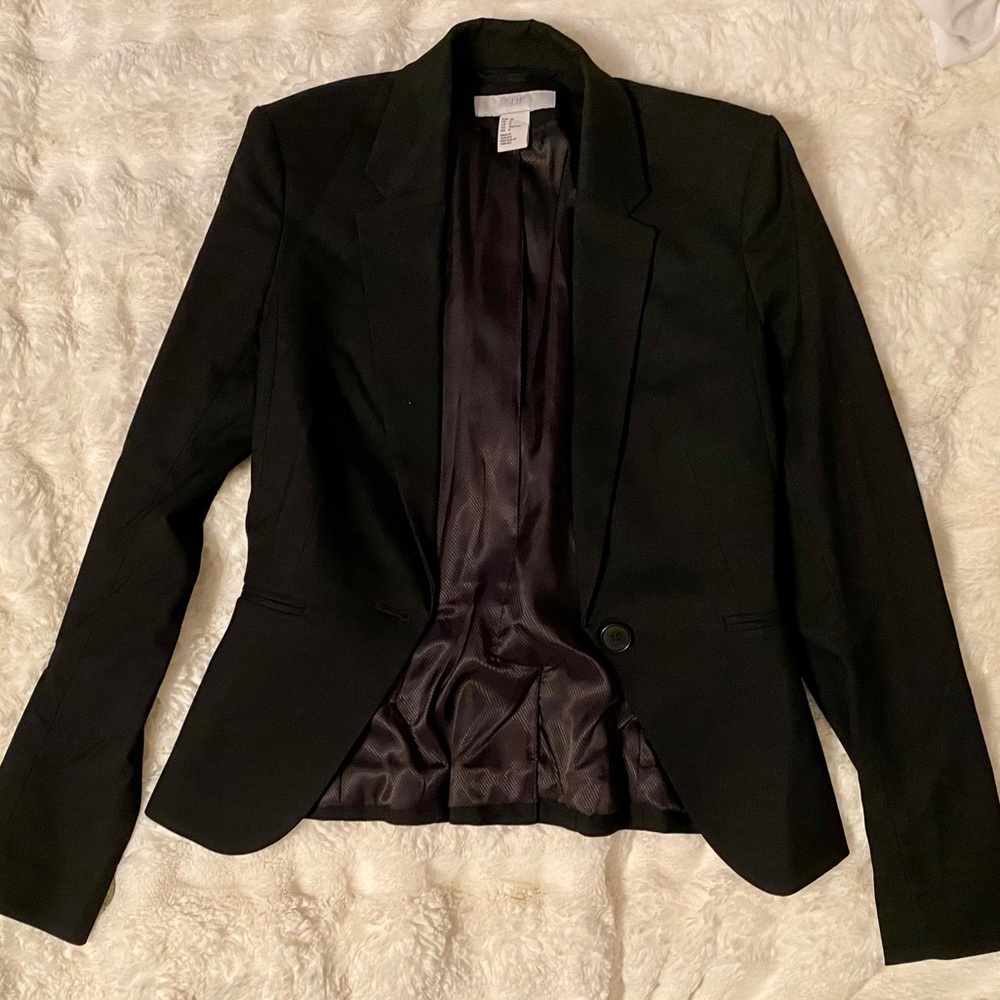 H&M Short Black Blazer